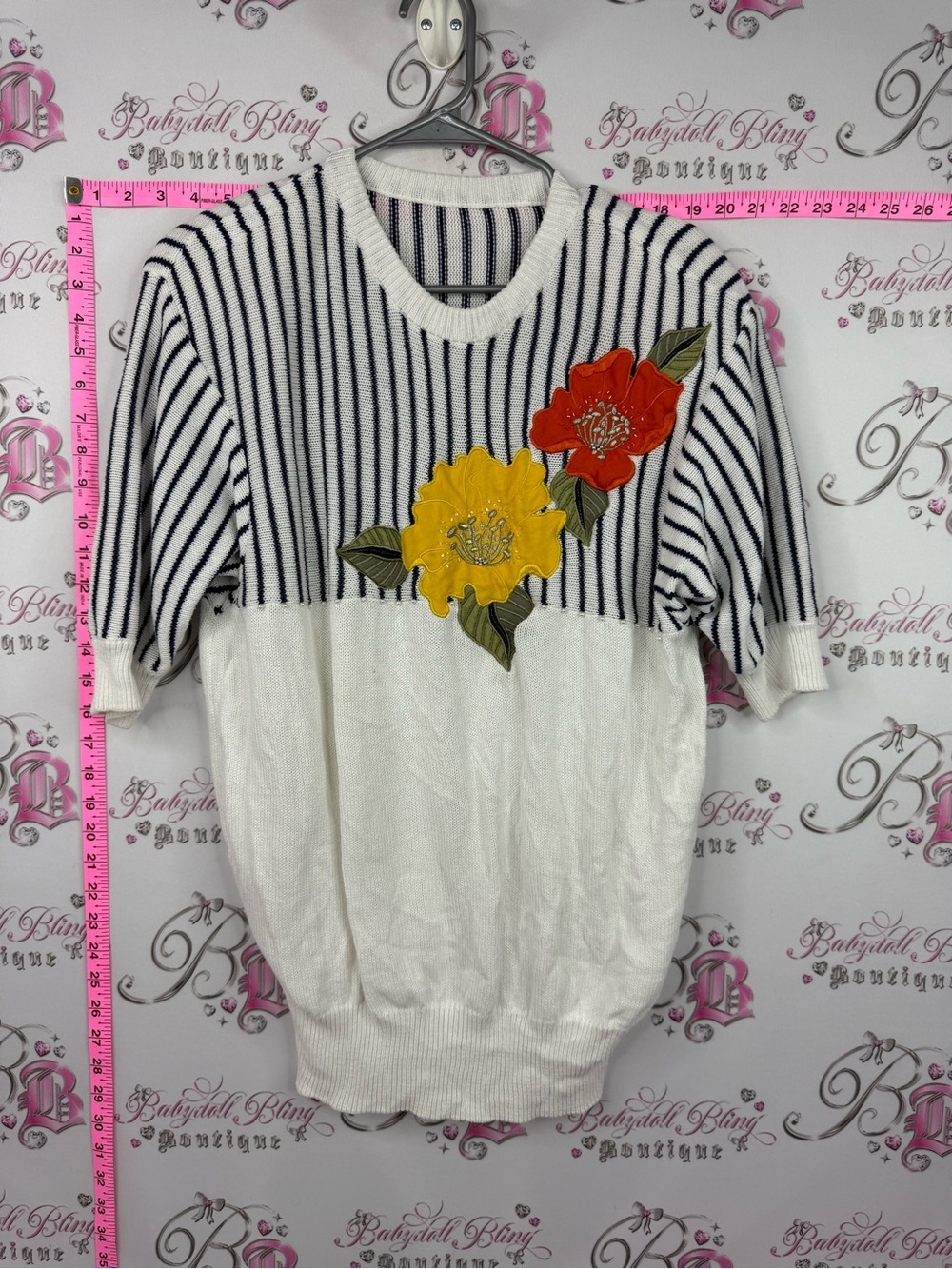 Tshirt vintage Women's White & Black navy Striped Floral Appliqué Pullover Top